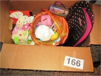 BOX WITH BASKETS, STUFFED ANIMALS AND MISC