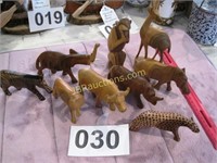 COLLECTION OF 9 AFRICAN HAND CARVED ANIMALS