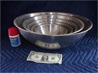 Stainless steel stacking bowls
