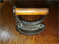 Antique salesman sample Sad Iron