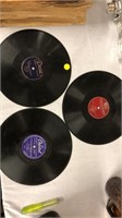 Lot of assorted records. No cases. 25