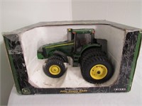 J.D. 8520 Tractor w/Box