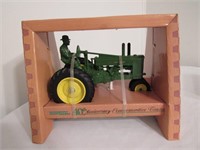 J.D. 40th Anniv. Comm. Tractor w/Box
