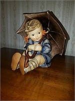 8" vintage Hummel umbrella girl