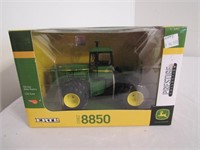 1982 J.D. 8850 w/Box