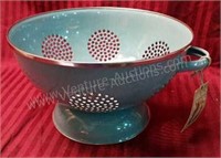 Pioneer Woman 11" Colander