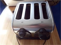 commercial GE 4 slice toaster