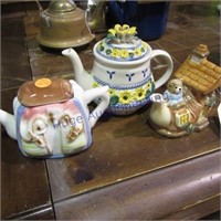 Decorative tea pots