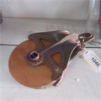 Wood pulley