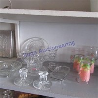 18 pieces glassware