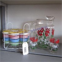 7 glasses wire rack & 1 pitcher w/glasses