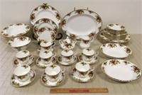 WOW!! ROYAL ALBERT "OLD COUNTRY ROSE" 8 PLACE SET