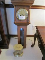 (2) Clocks wall hanger, Kundo quartz german clock