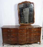 Vintage Colonial Curved Front Colonial Dresser