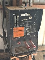 MILLER THUNDERBOLT 220V WELDER