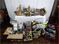 Massive lot of 1990's Star Wars Collectable Toys