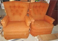 (2) Vintage matching reclining chairs. Note: Show