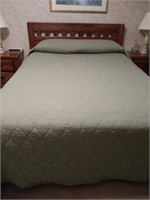 Queen Size Bed and Bedding