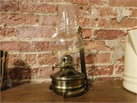 kerosene lamp w wall mount, 10" high