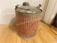 vintage gas can, 14" tall