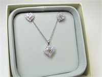 925 Silver DiamondAura Heart Pendant