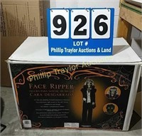 Face Ripper Halloween Decor