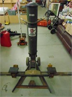 NAPA BUMPER CAR LIFT MODEL 91-689