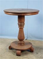Round Quarter Sawn Oak Lamp Table