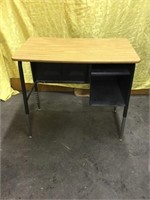 Metal Desk with adjustable legs