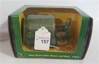 JD Bale Mover & Bale 1/16 Scale