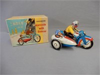 CLOCKWORK MOTORCYCLE WITH SIDECAR / BOX