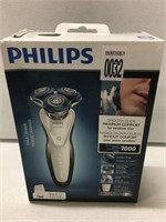 PHILIPS SERIES 7000 SHAVER