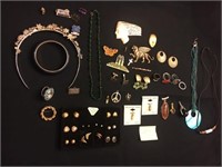 Large lot of vintage jewelry w/ rhinestone tiara