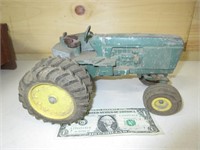 ERIL: toy metal tractor