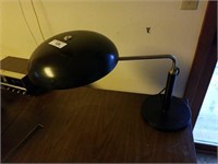 Unusual Design Antique Bi-Swivel Desk Lamp