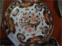 Royal Crown Derby, 4 Dinner Plates, 2 Lunching Pla