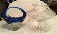 Pair of art glass and large bowls