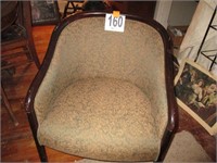 Nice Sitting Chair with Cloth Design Fabric