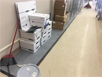 144 SQ FEET OF PORTABLE FLOORING