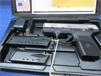 ruger sr40c pistol - 40cal in case
