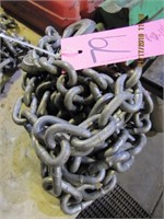 Approx 12-15' chain w/ hook on each end
