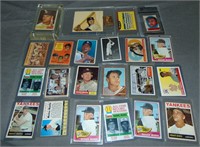 Mickey Mantle & Roger Maris Baseball Card Lot