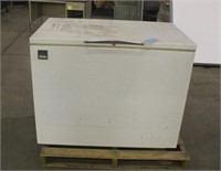 Signature Deluxe 15 Chest Freezer, Approx