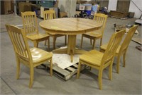 Round Table, (6) Chairs & 18" Leaf, Approx 42"x29"