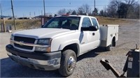2004 CHEVY 3500 4WD, GAS, EXT CAB, CLOTH
