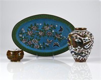 THREE PIECES OF CHINESE & JAPANESE CLOISONNE