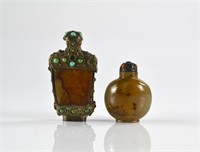 TWO CHINESE CARVED AGATE SNUFF BOTTLES