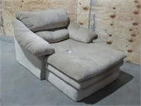 Lounge Chair-