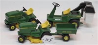 3x- JD Newer style Lawn & Garden tractors
