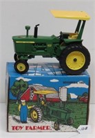 Ertl JD 4010 WF Toy Farmer Tractor, 1/16, 1993